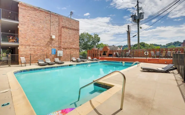 photo 5 of Chic Birmingham Vacation Rental w/ Shared Pool!