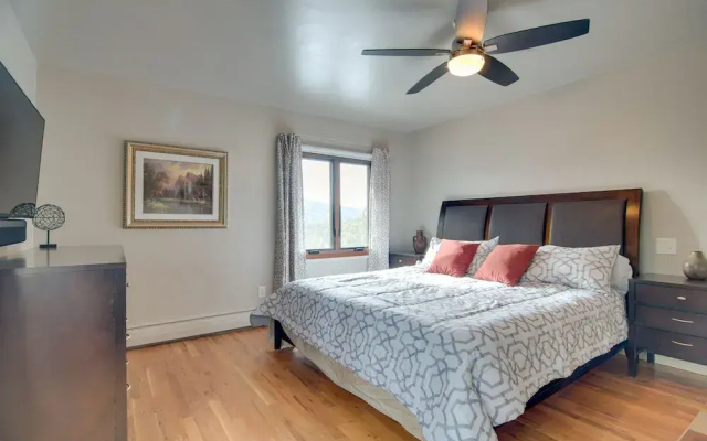 photo 5 of Chic Boulder Mountain Home w/ Hot Tub + Views