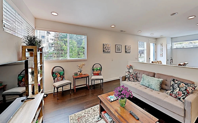 photo 2 of Chic Capitol Hill Townhome W/ Rooftop Deck & AC Townhouse