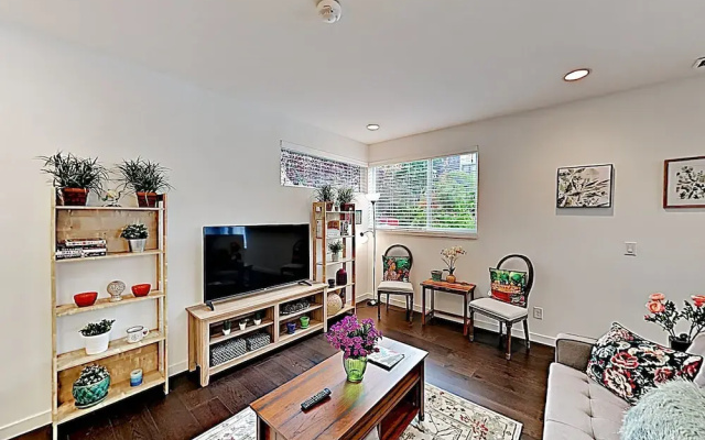 photo 4 of Chic Capitol Hill Townhome W/ Rooftop Deck & AC Townhouse