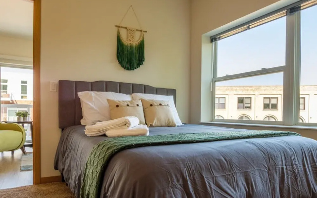 photo 4 of Chic Central Apartment with Free Parking