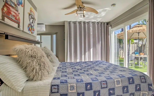 photo 2 of Chic + Cozy Deerfield Beach Studio w/ Pool