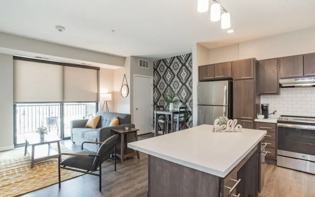 photo 4 of FRONTDESK Flux Apts Downtown Des Moines