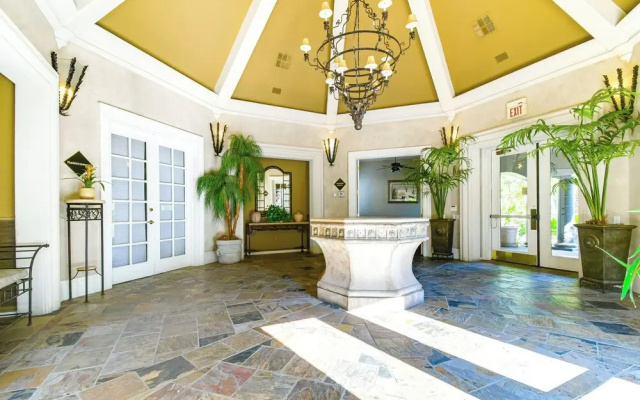 photo 2 of 3 Mi to Tpc: Chic Condo w/ Pool Access & Grills