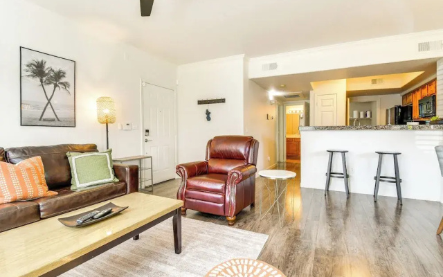 photo 3 of 3 Mi to Tpc: Chic Condo w/ Pool Access & Grills