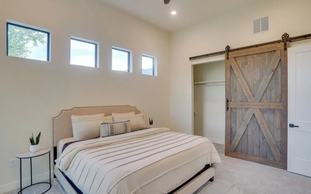 photo 5 of Chic Utah Getaway w/ Fireplace, Sauna & 2 Decks!