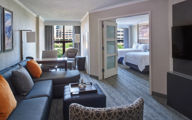 photo 3 of Chicago Marriott Suites O'Hare