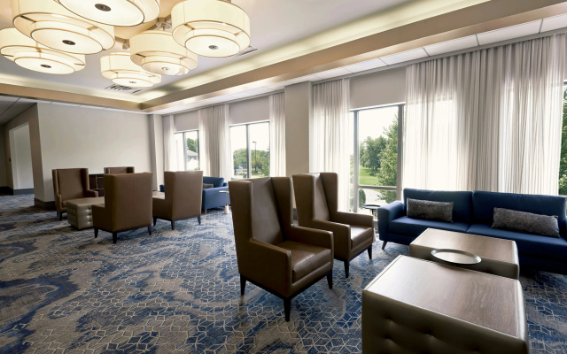 photo 2 of Hilton Chicago/Oak Brook Hills Resort & Conference Center