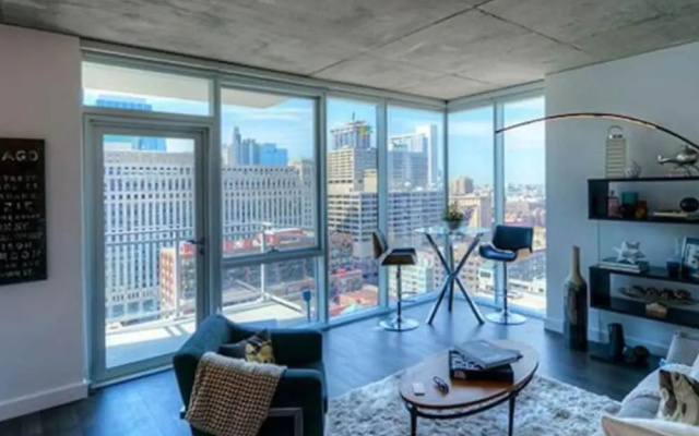 photo 5 of Beautiful 2 Bedrooms 2 Bathrooms Chicago Wells Ohio Apartment 4 Guests