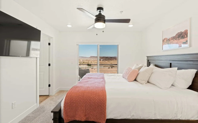 photo 5 of Chillin Out Maxin #96 by RedAwning