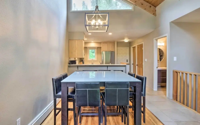 photo 2 of Chillside Chalet: Modern West Vail Townhouse!