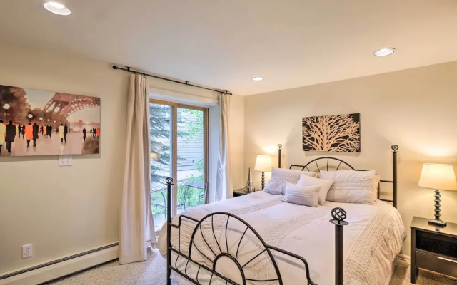 photo 3 of Chillside Chalet: Modern West Vail Townhouse!