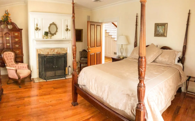 photo 4 of Chiltern Inn