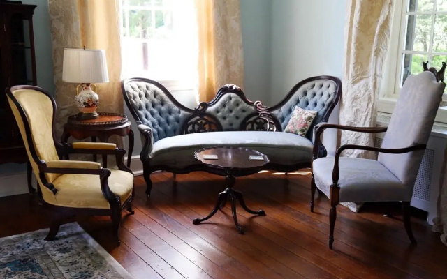 photo 5 of Chilton House