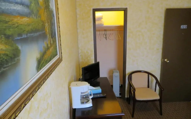 photo 4 of Chinatown Hotel Chicago