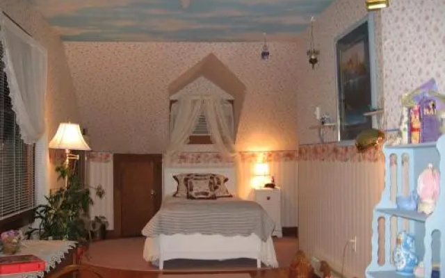 photo 4 of Chittenden House Bed and Breakfast