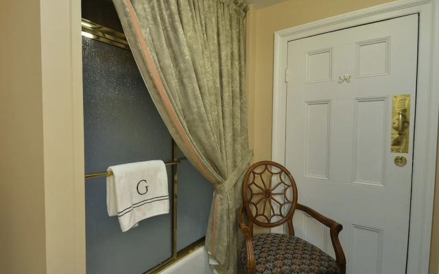 photo 3 of Choctaw Hall Bed and Breakfast