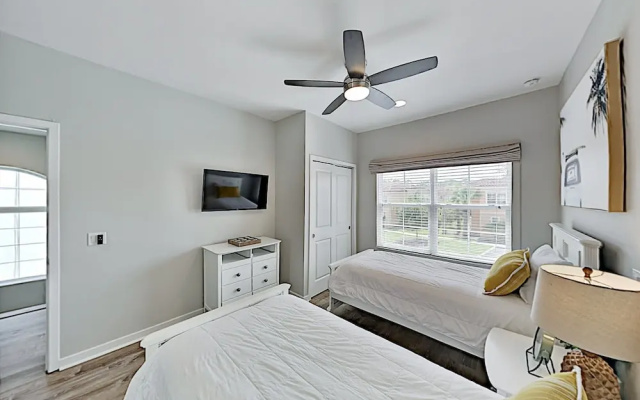 photo 5 of Choice Townhome W/ Hot Tub - Near Disney World 3 Bedroom Townhouse