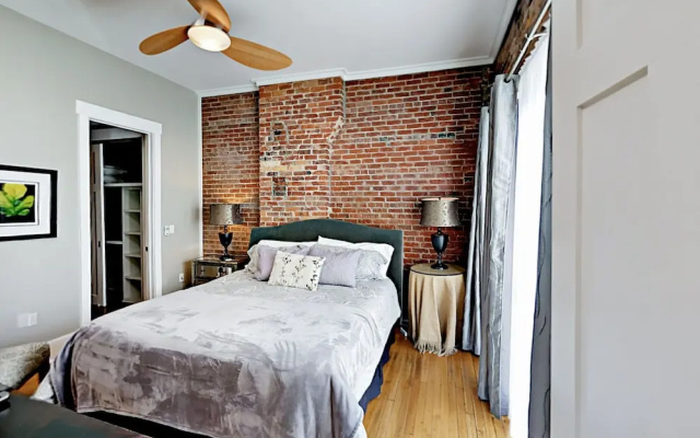 photo 2 of Church Street #201 - 1 Br Apts