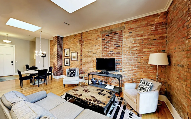 photo 3 of Church Street #202 - 1 Br Apts