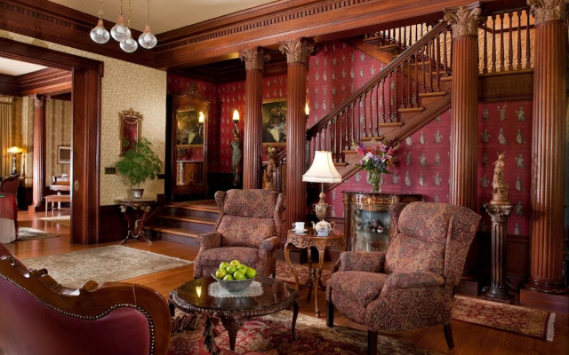 photo 2 of Churchill Manor B&B