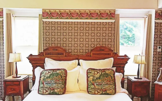photo 3 of Churchill Manor B&B