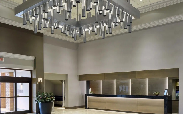 photo 2 of Marriott Cincinnati Airport