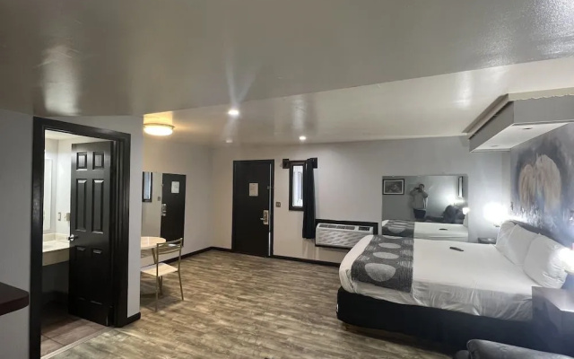 photo 3 of Cindy Lyn Motel