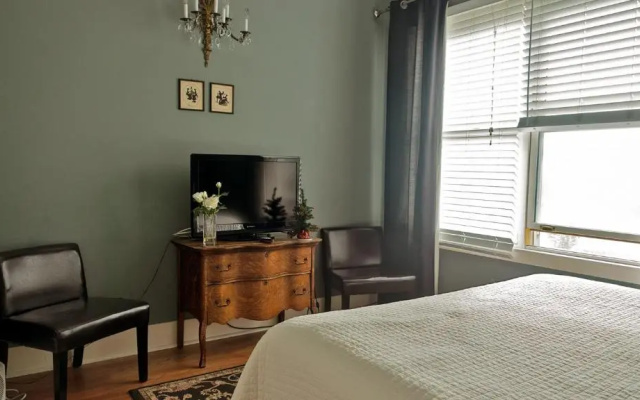 photo 4 of Cinnamon Bear Creekside Inn