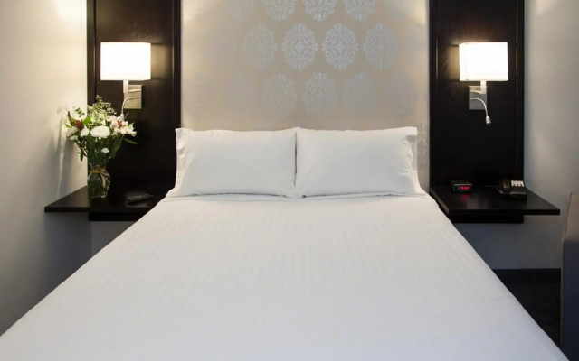 photo 4 of Park Pointe Hotel