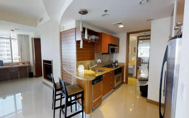 photo 5 of CitiScape - 1 BR Apt at Conrad Hilton