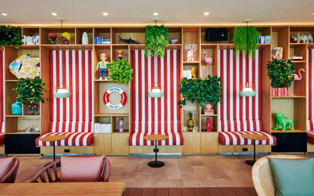 photo 2 of citizenM Miami Worldcenter