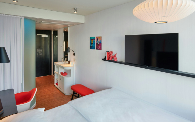photo 5 of citizenM Miami Worldcenter