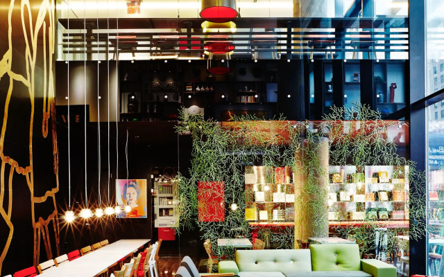 photo 2 of citizenM New York Bowery