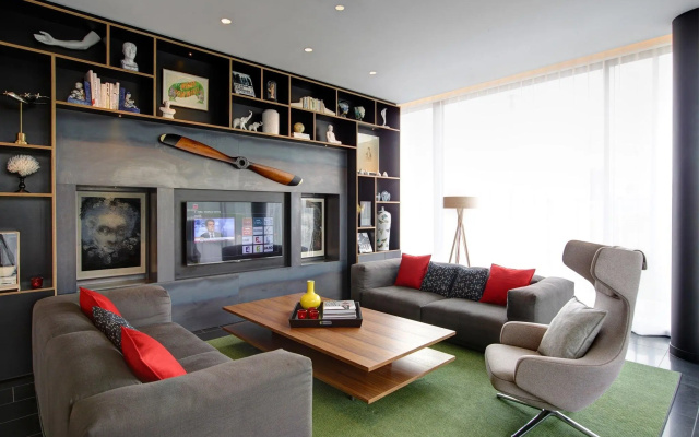 photo 2 of citizenM Seattle South Lake Union