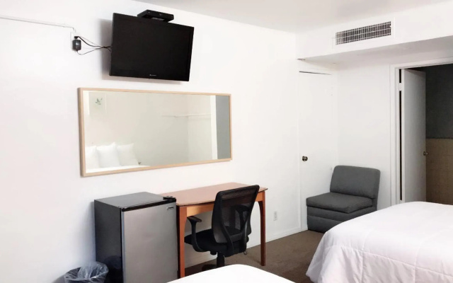 photo 3 of City Center Hotel