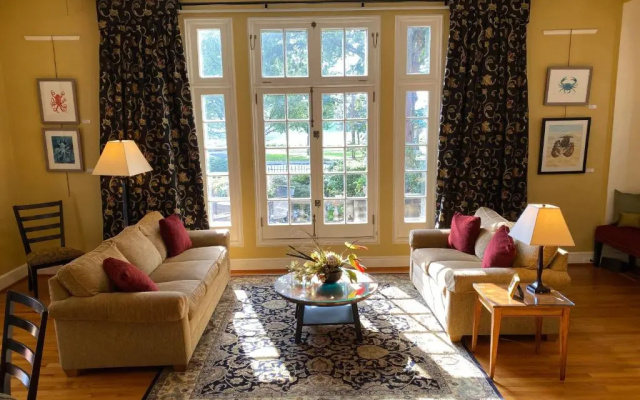 photo 2 of City House Bed and Breakfast