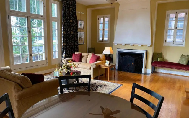 photo 3 of City House Bed and Breakfast