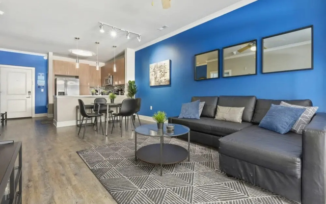 photo 2 of City Living in Downtown Raleigh Luxury Apt 2