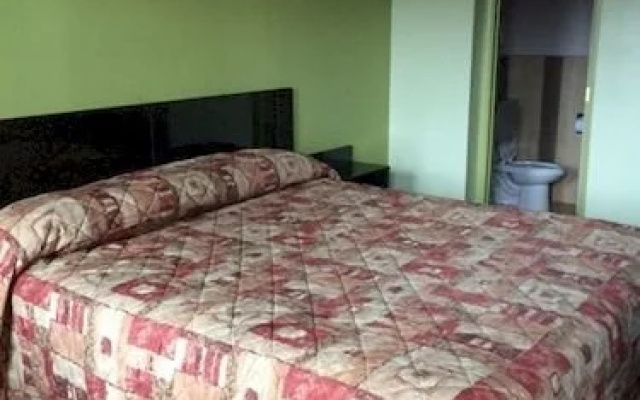 photo 2 of City Motel