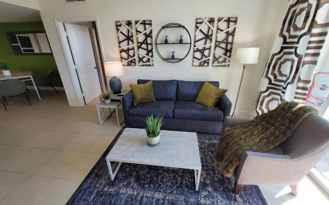 photo 2 of City Place, 2bd2br, Walkability 95