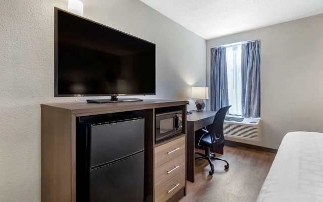 photo 5 of Clarion Pointe Raleigh Midtown