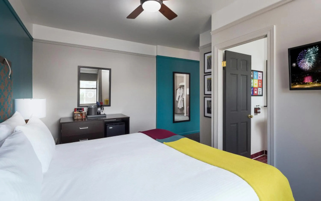 photo 2 of City Suites Hotel
