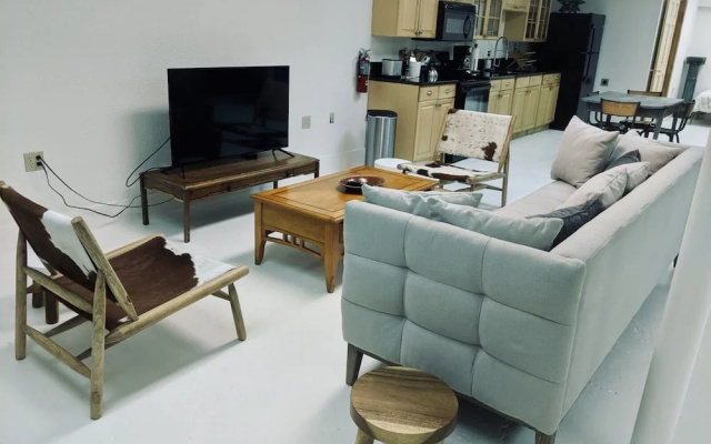 photo 4 of City Vibe Loft