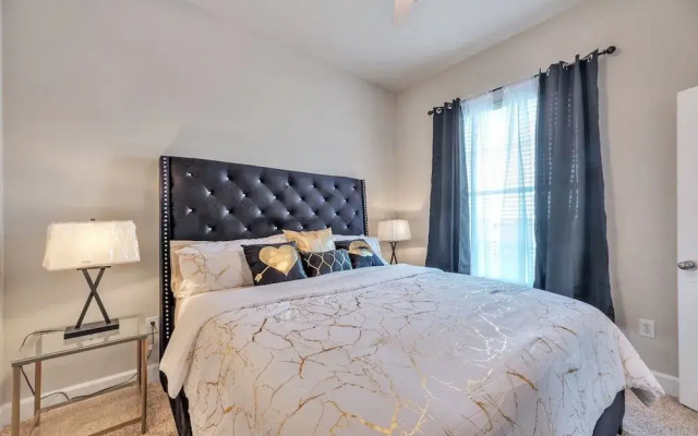 photo 3 of City View & Poolview Apartment With Full Kitchen 2 Bedroom Apts by Redawning