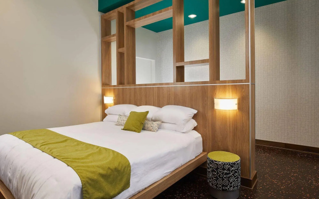 photo 2 of CityFlatsHotel - Grand Rapids, an Ascend Collection Hotel