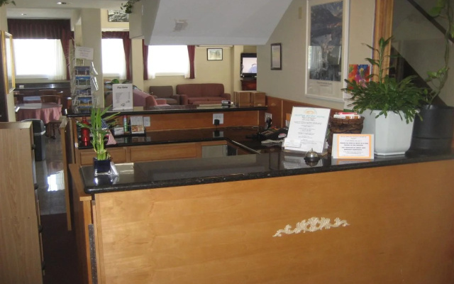 photo 2 of Civic Hotel