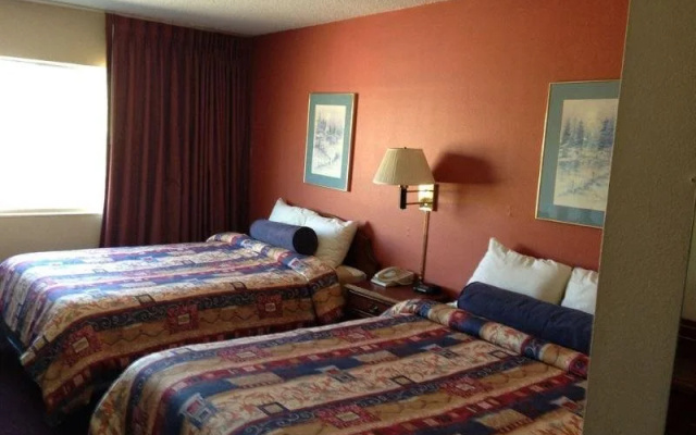 photo 3 of Civic Hotel