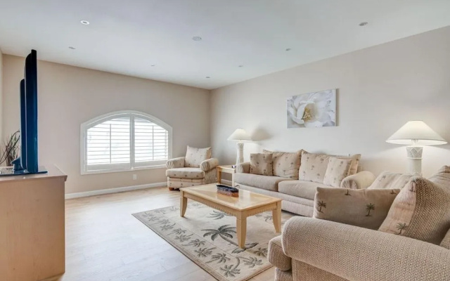 photo 4 of Claire's Southern Dunes Vacation Home