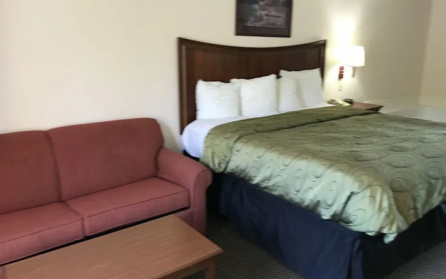 photo 5 of Clairmont Inn & Suites Warren